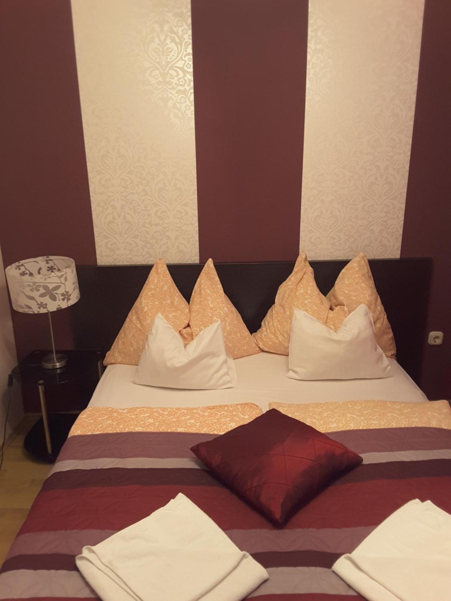 Isabell Apartments Дьёр Экстерьер фото