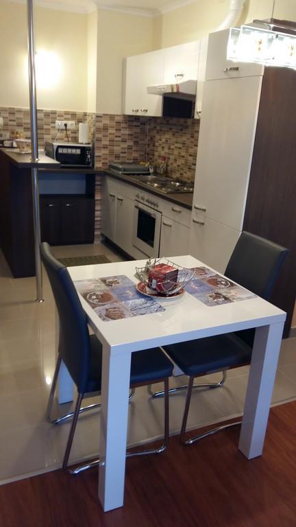 Isabell Apartments Дьёр Экстерьер фото